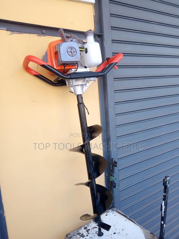 Earth Auger / Ground Drilling Machine - main view