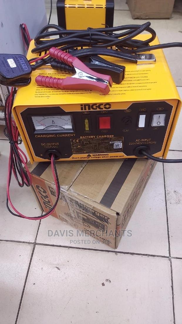 Battery Charger With 12V and 24V Option - thumbnail 2