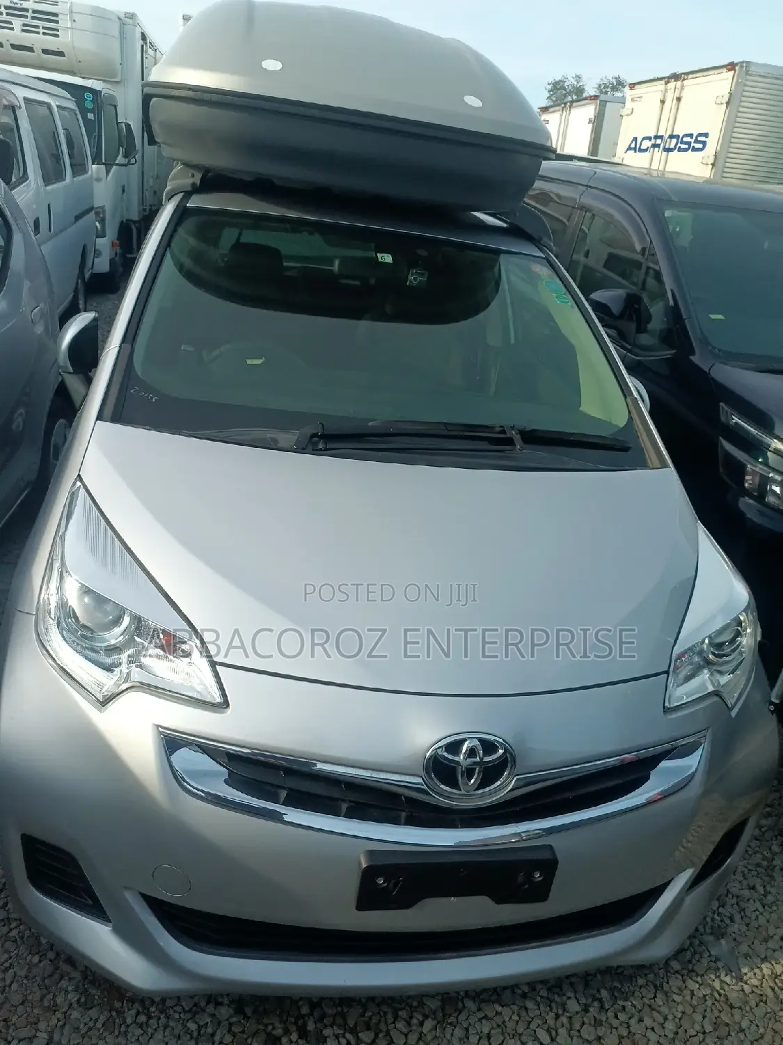 Toyota Ractis 1.5 AWD 2016 Silver