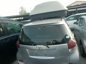Toyota Ractis 1.5 AWD 2016 Silver