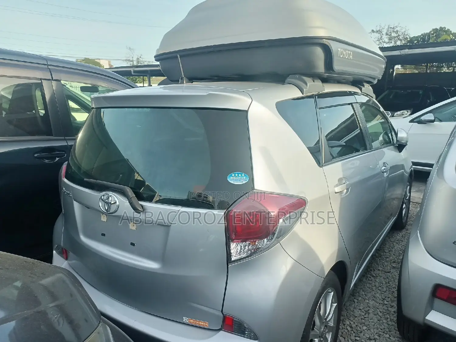 Toyota Ractis 1.5 AWD 2016 Silver