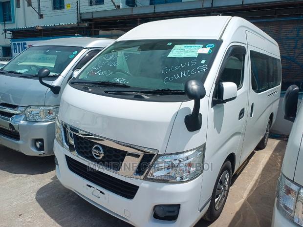 Nissan Caravan (Urvan) 2015 White