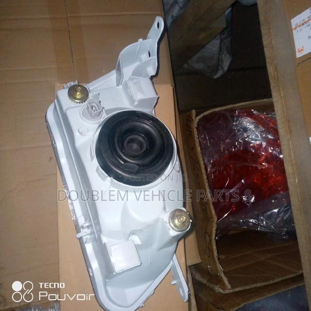 Headlamp Toyota Corolla AE111 - thumbnail 2