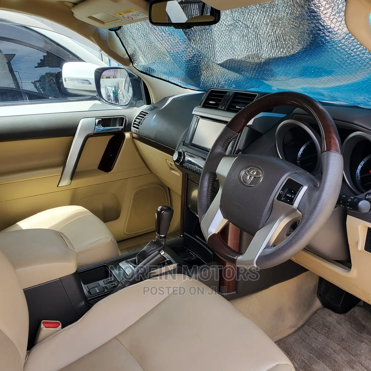 Toyota Land Cruiser Prado 2015 Gold