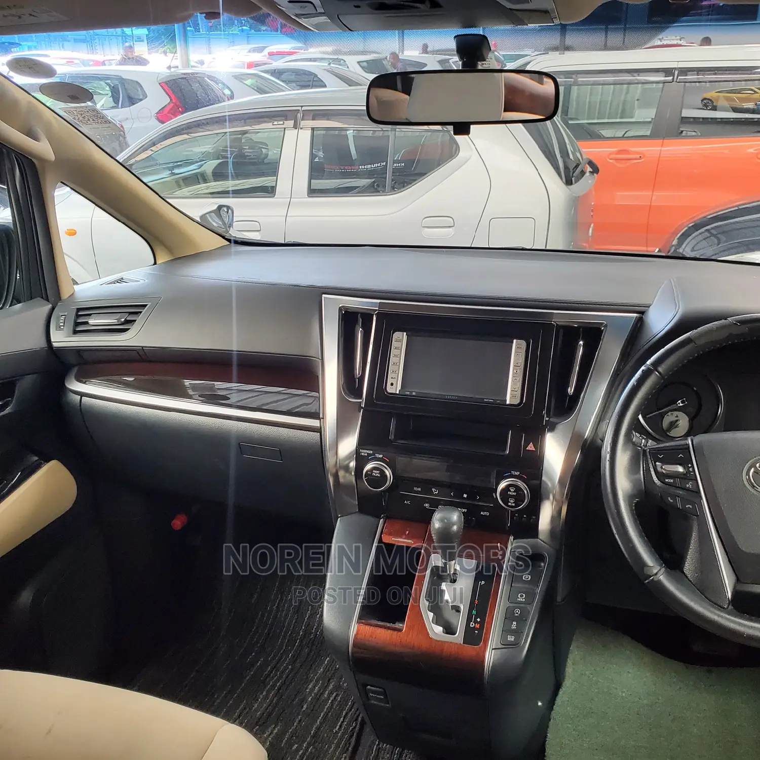 Toyota Vellfire 2016 Off White