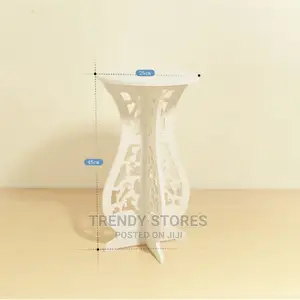 Quartered Decor/Coffee/ Flower Table + Place Mat .