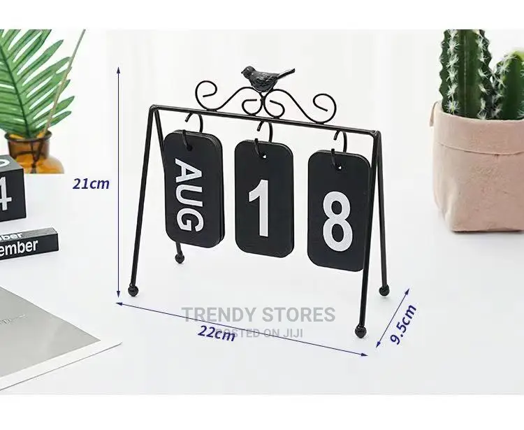 Hanging Date Calendar Display Gift Set