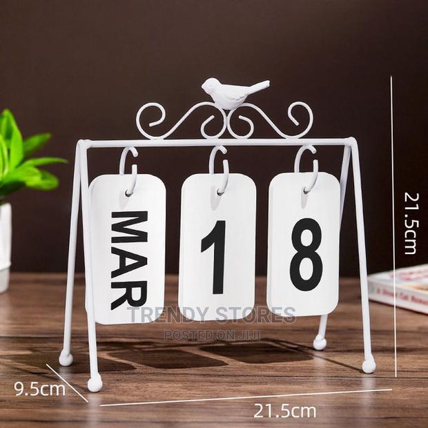 Hanging Date Calendar Display Gift Set - thumbnail 3