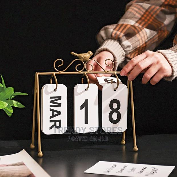 Hanging Date Calendar Display Gift Set - main view