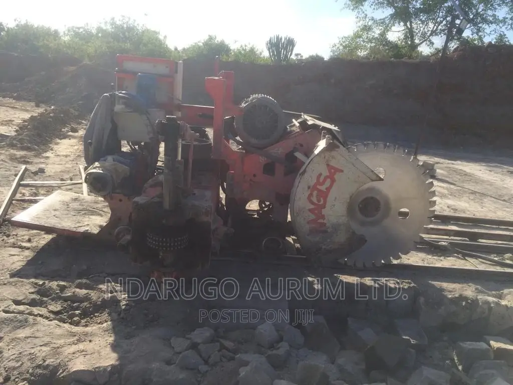 Magisa. Electric Stone Cutting Machine