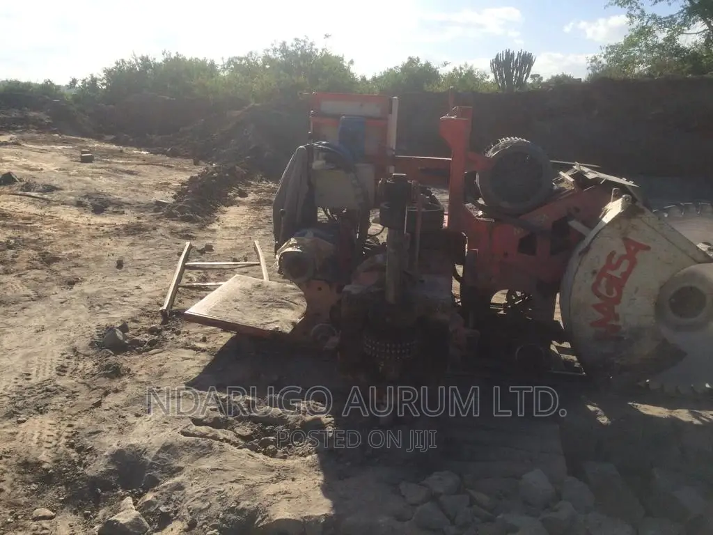 Magisa. Electric Stone Cutting Machine
