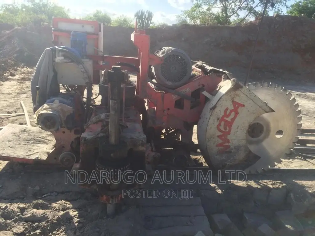 Magisa. Electric Stone Cutting Machine