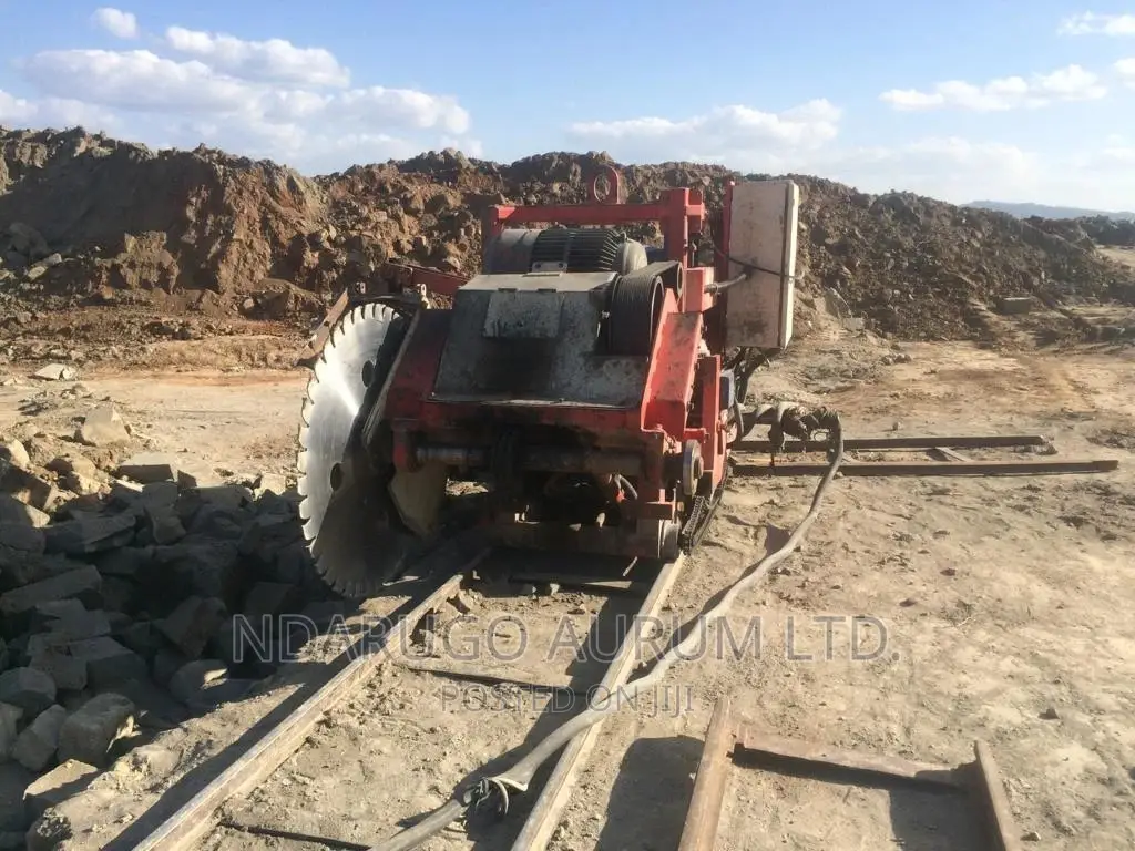 Magisa. Electric Stone Cutting Machine