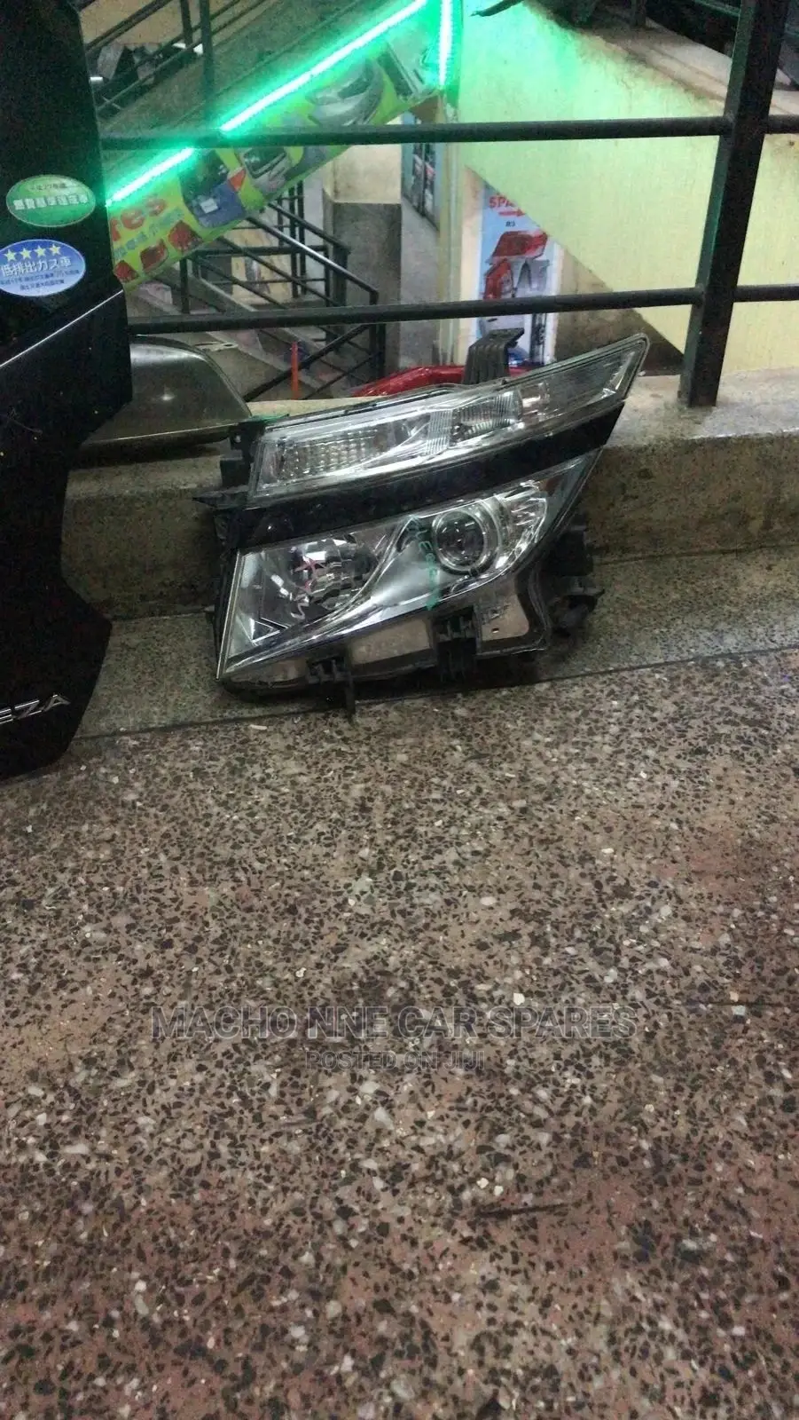 Nissan Elgrand 2012 Xenon Headlight