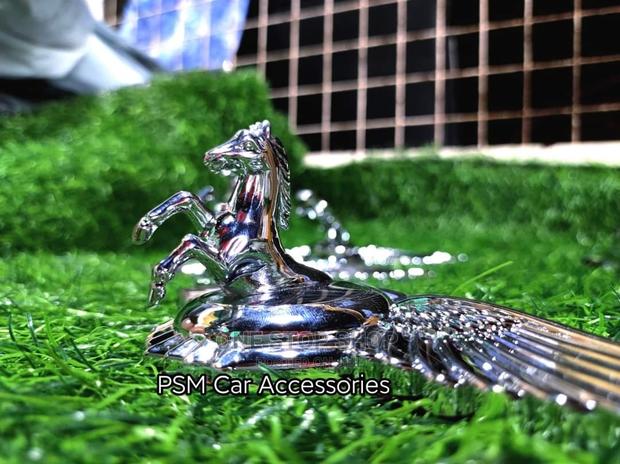 Flying Horse Bonnet Decor