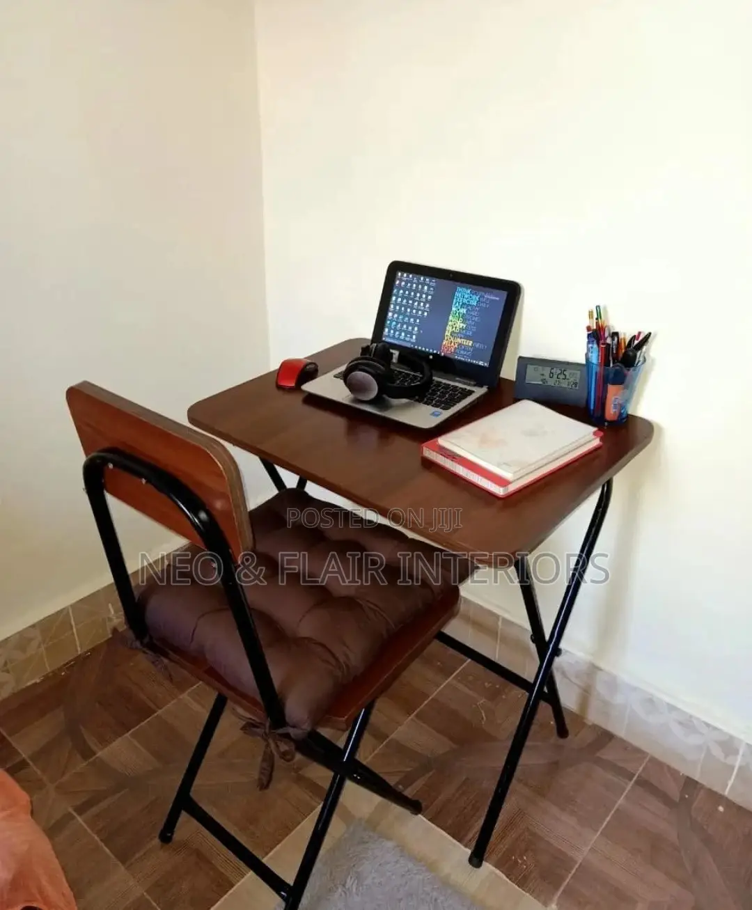 Foldable Work Desk Chair