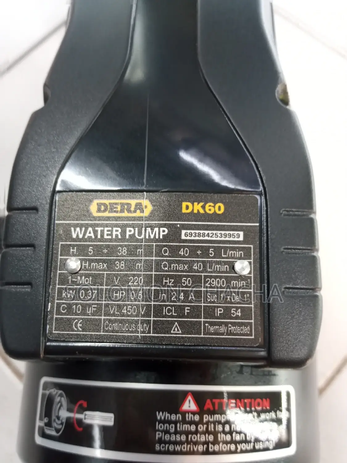 Dera 0.5hp 38m Booster Water Pump