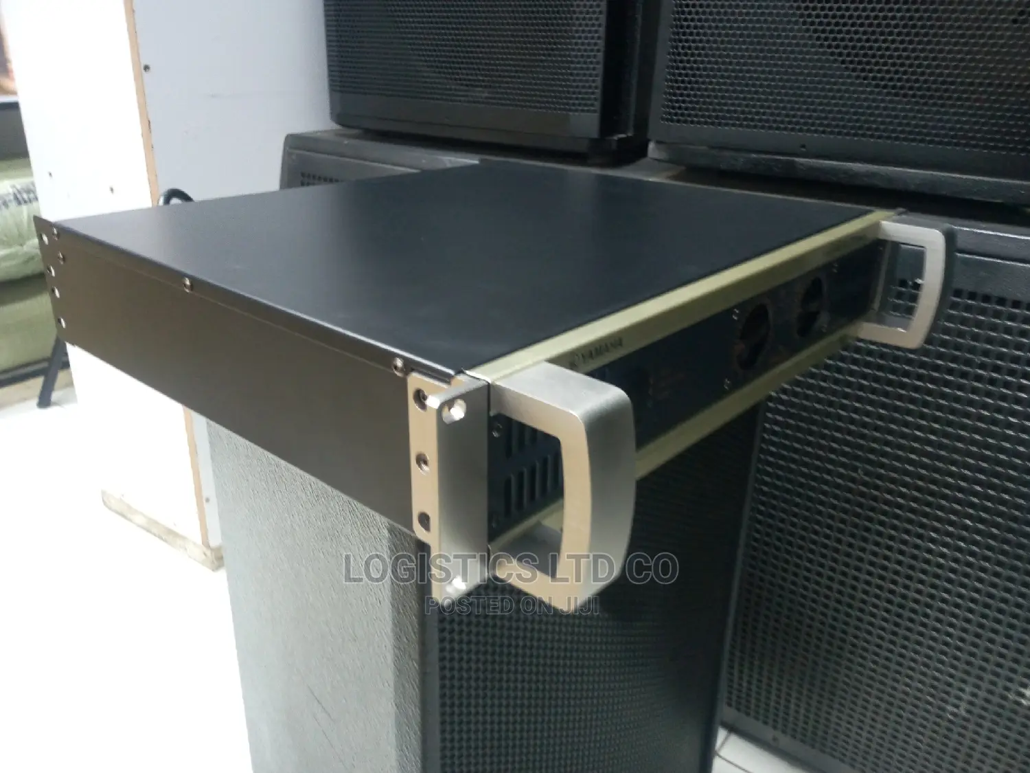 Yamaha P7000S - Two-Channel Power Amplifier
