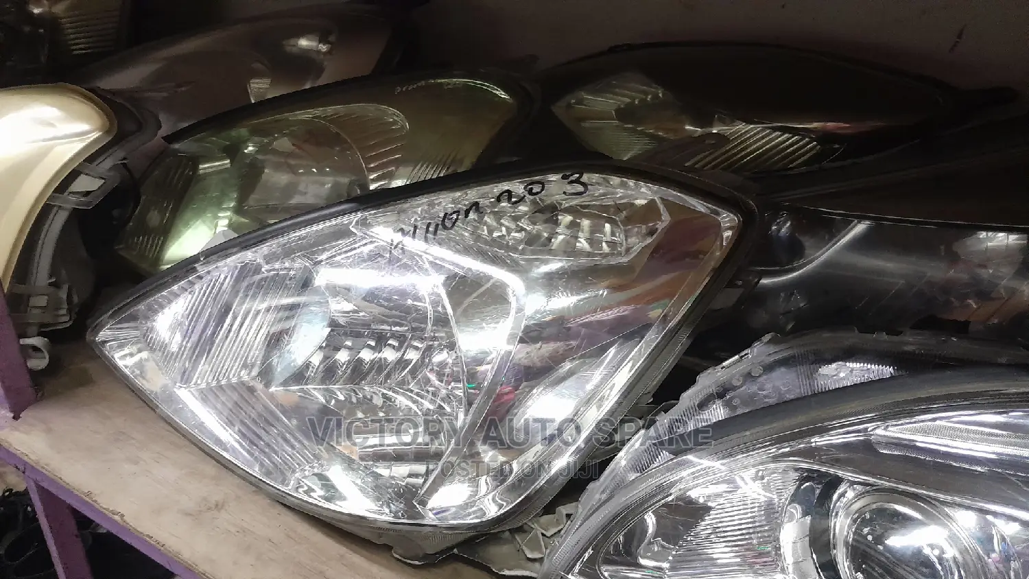Allion 2003/2004 Headlight