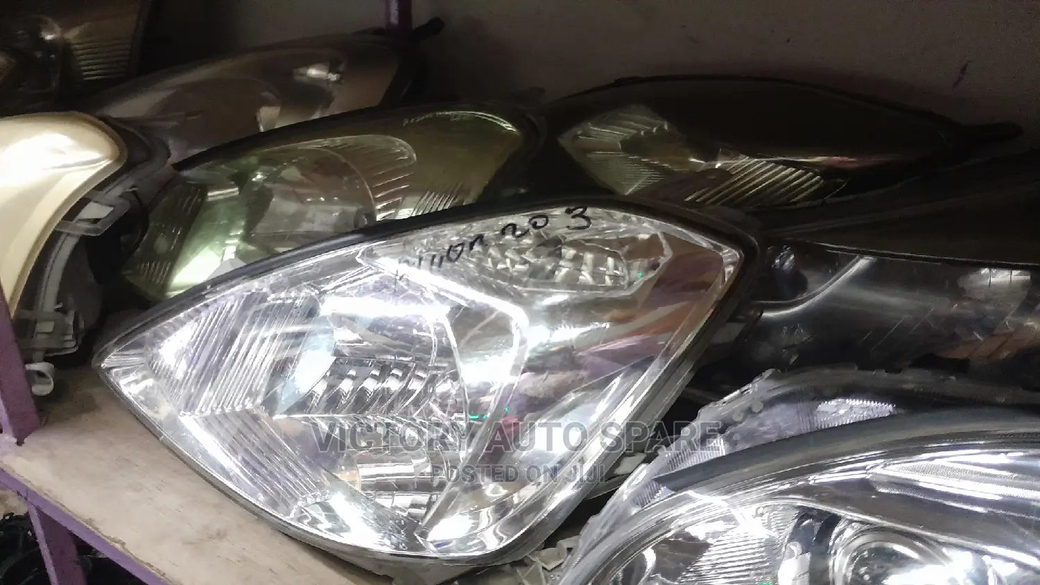 Allion 2003/2004 Headlight