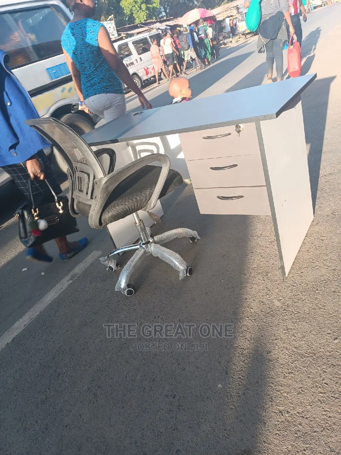 Laptop Desk and Chair