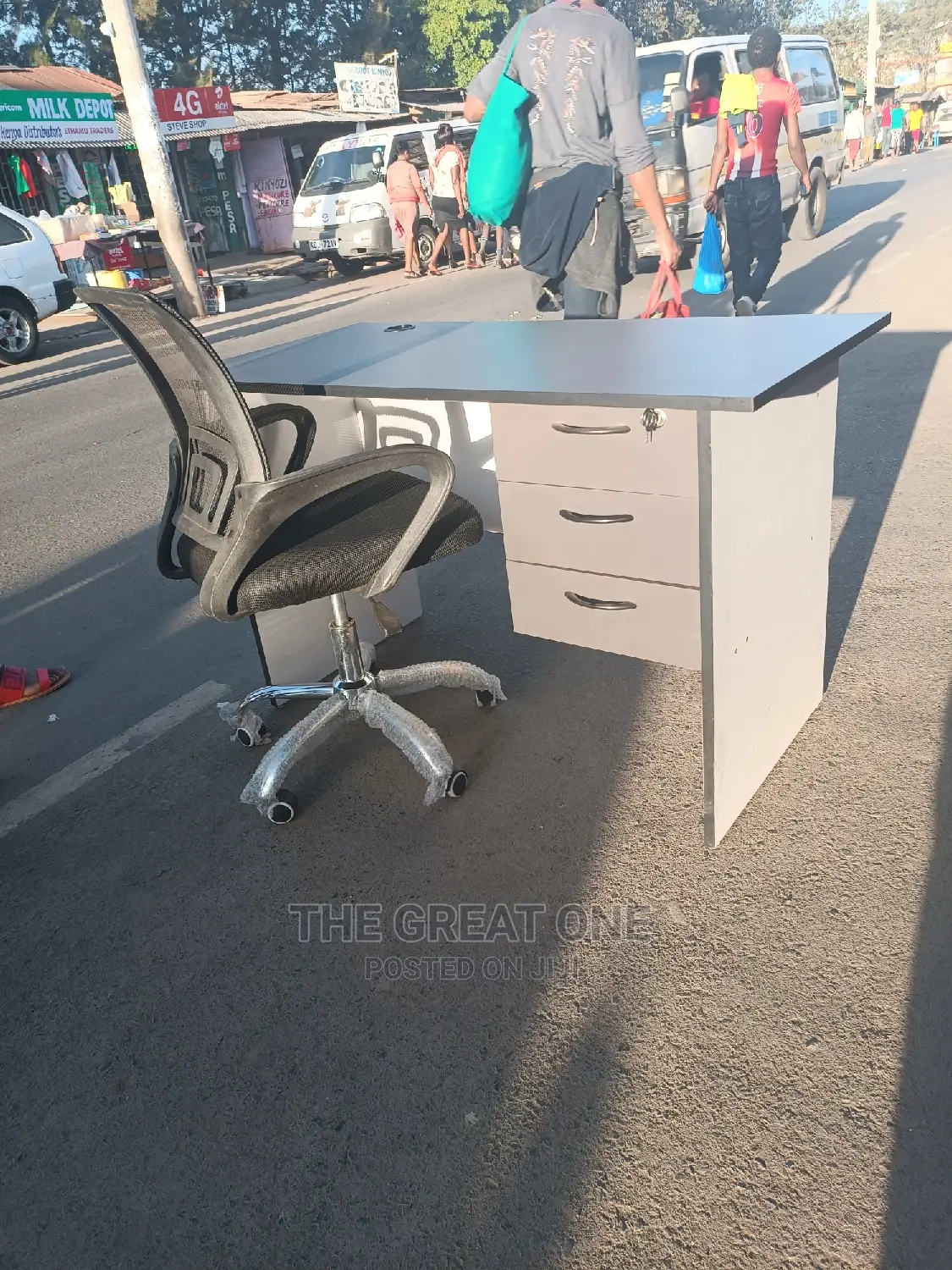 Laptop Desk and Chair