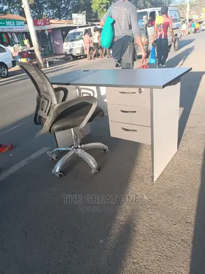 Laptop Desk and Chair