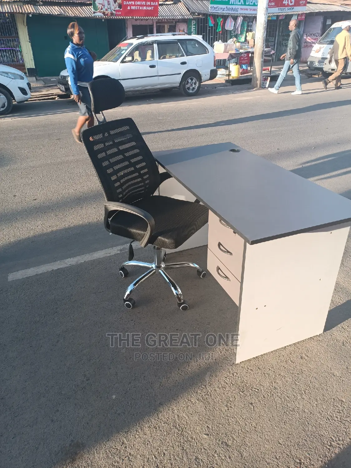 Laptop Desk and Chair