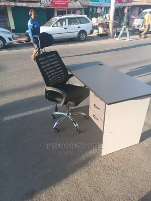 Laptop Desk and Chair