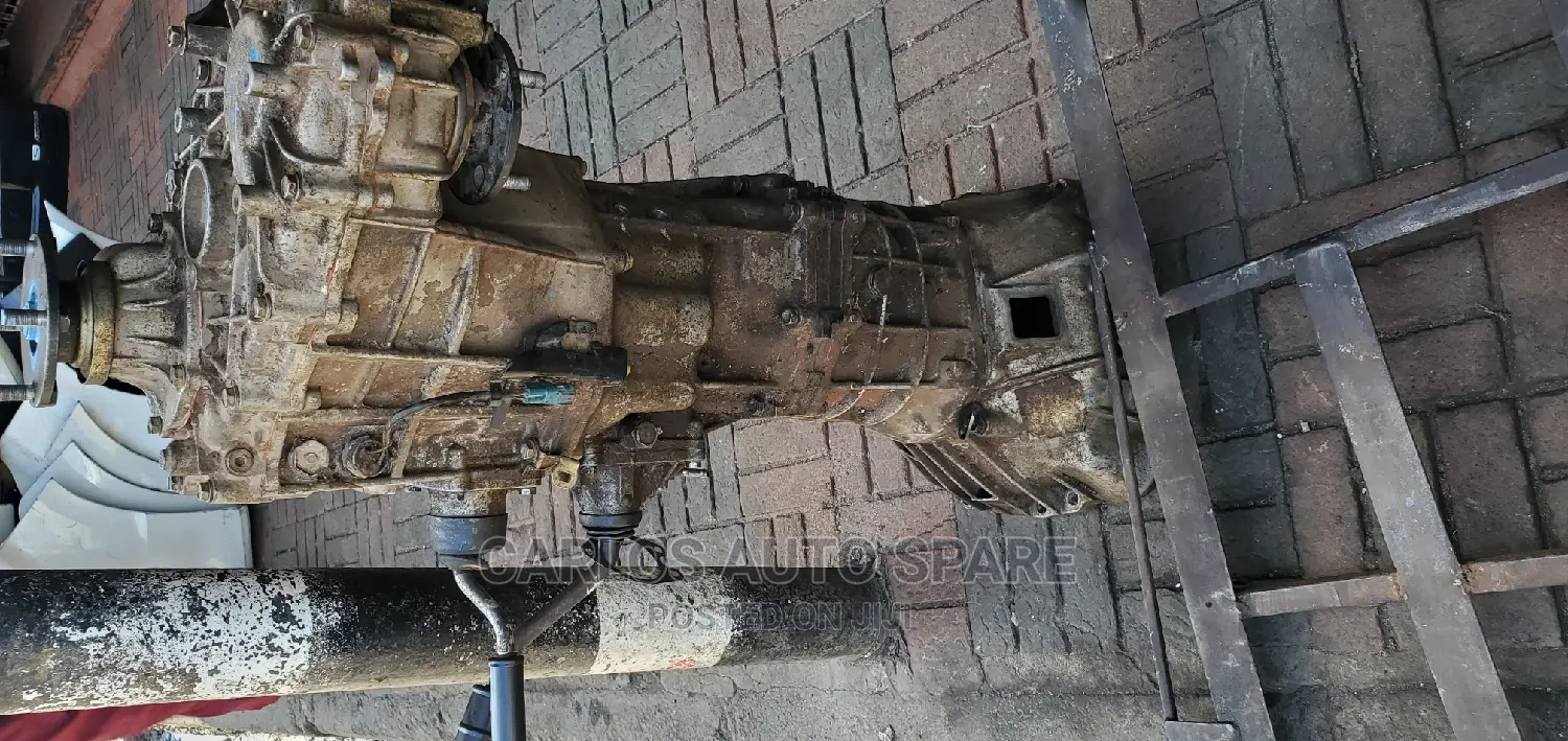 Gear Box Hilux Surf 4WD