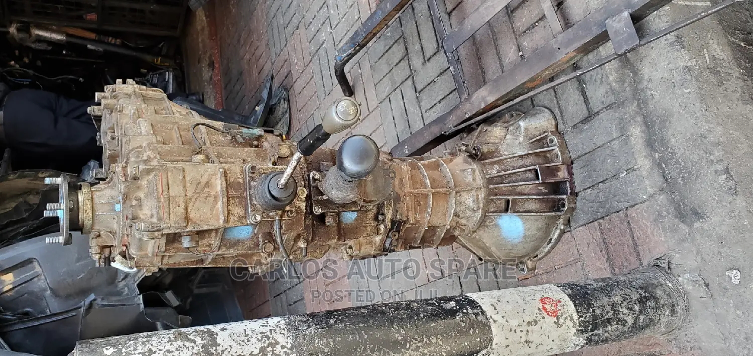 Gear Box Hilux Surf 4WD