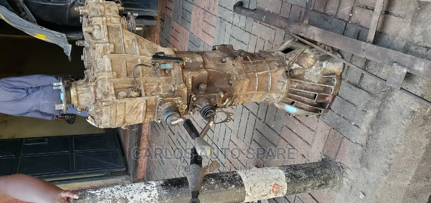 Gear Box Hilux Surf 4WD