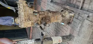 Gear Box Hilux Surf 4WD