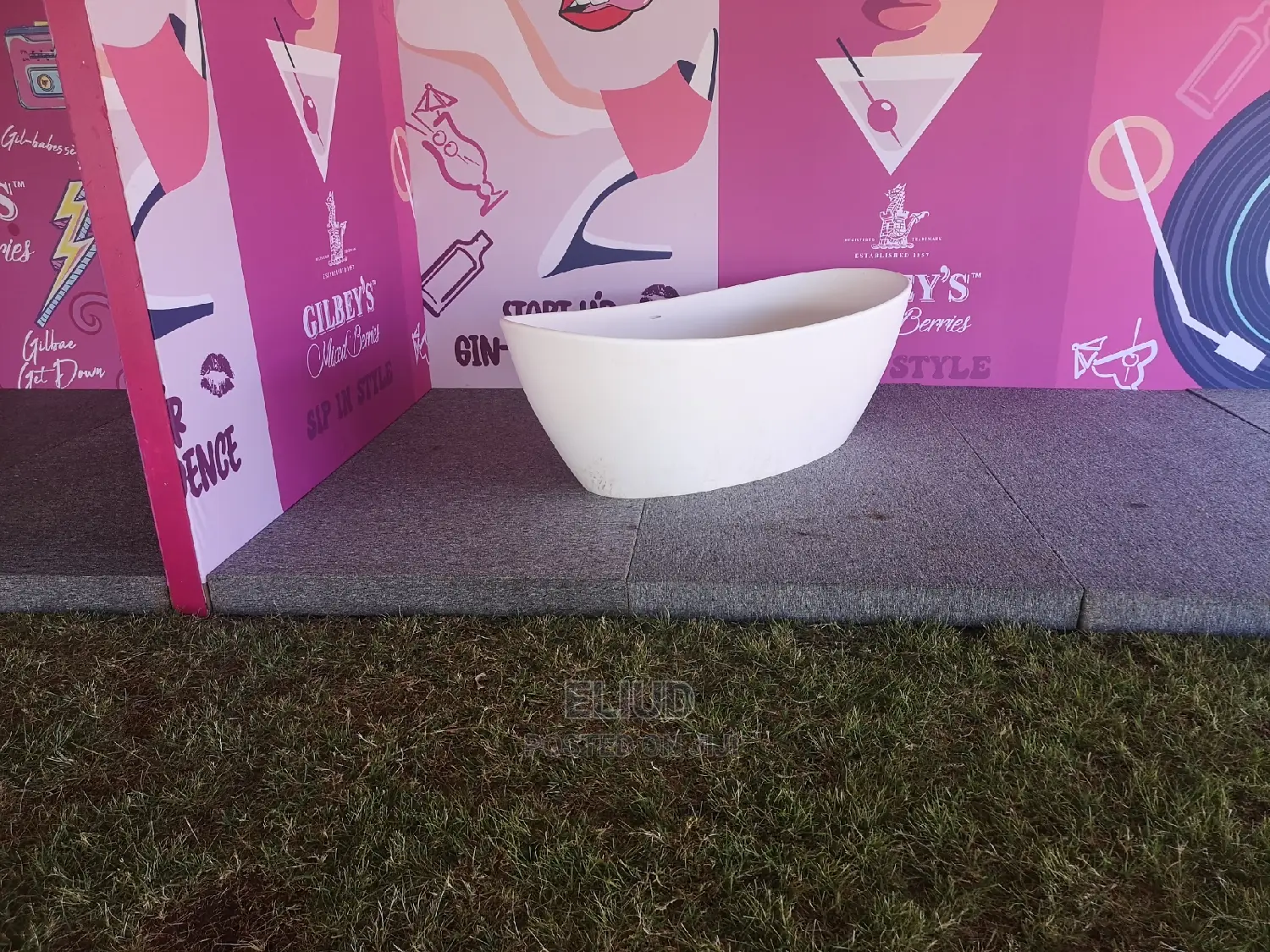 Freestanding Tubs Milky White in Nairobi Central Plumbing & Water Supply, Eliud Jiji.co.ke