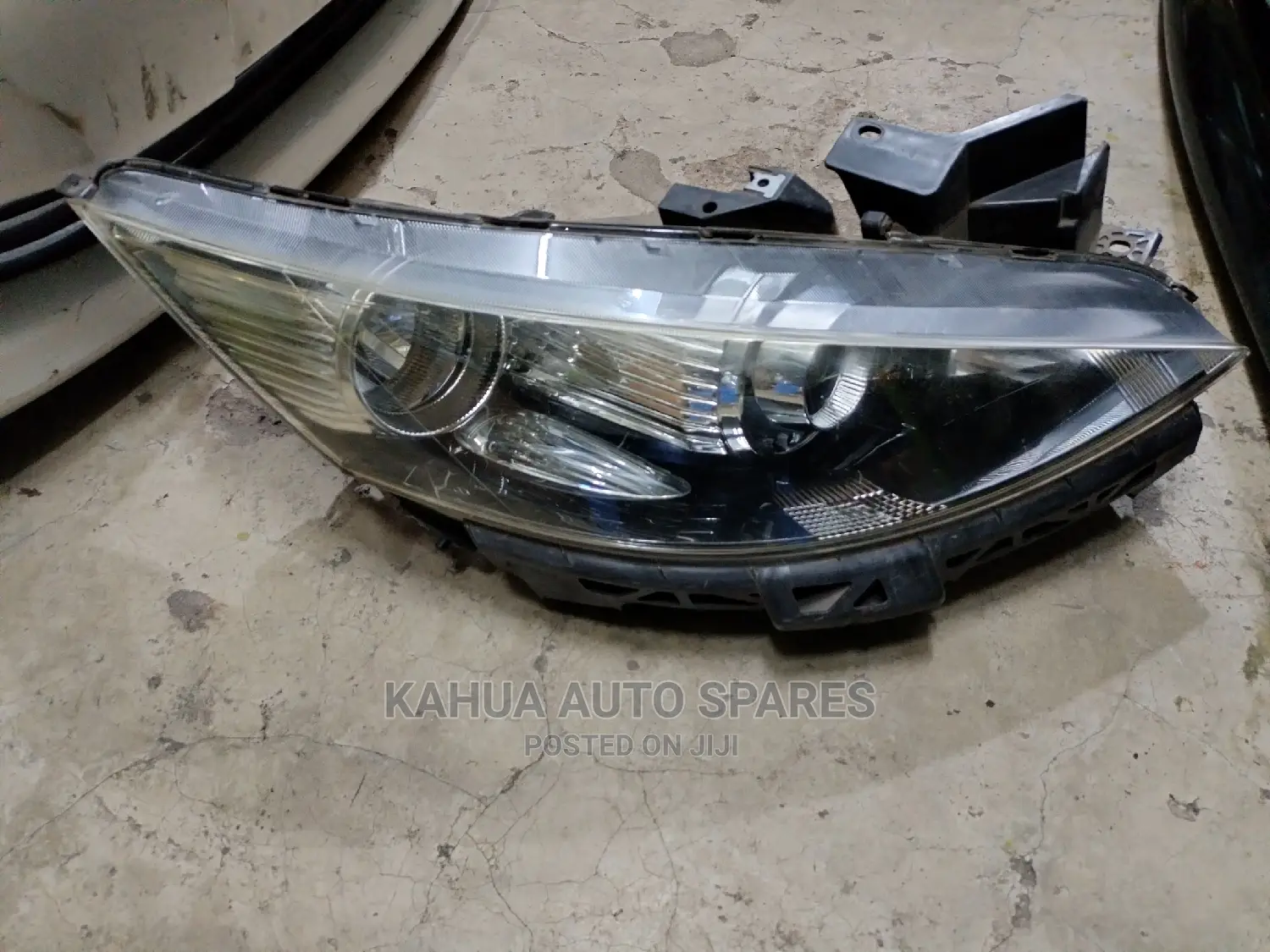 Mazda Biante Non Xenon Headlights