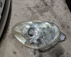 Passo 2012 Headlights With Focus