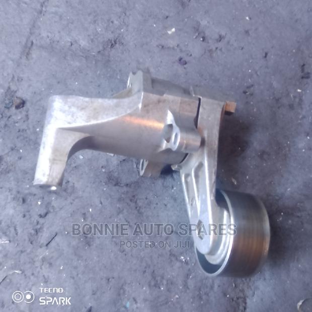 2tr/1tr Belt Tensioner - thumbnail 3