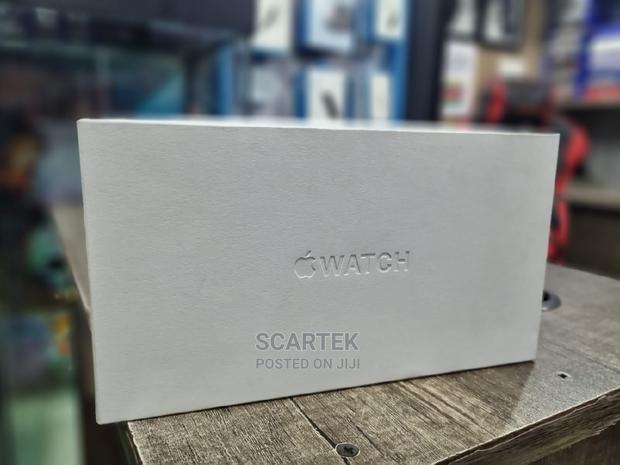Apple Watch Ultra 49mm Titanium Case - thumbnail 3