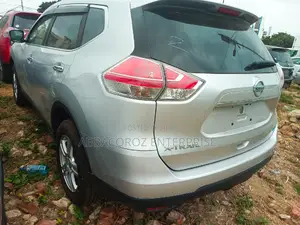 Nissan X-Trail 2015 Silver