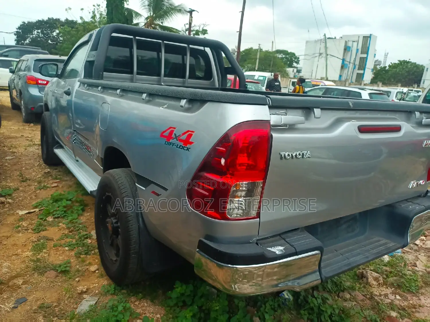 Toyota Hilux WORKMATE 4x4 2015 Silver