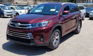 Toyota Kluger 2016 Red
