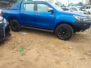 Toyota Hilux 2018 Blue