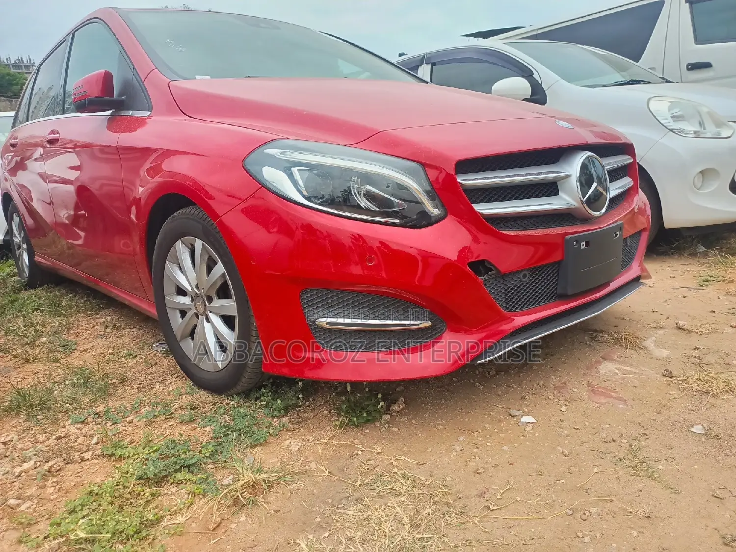 Mercedes-Benz B-Class 2015 Red