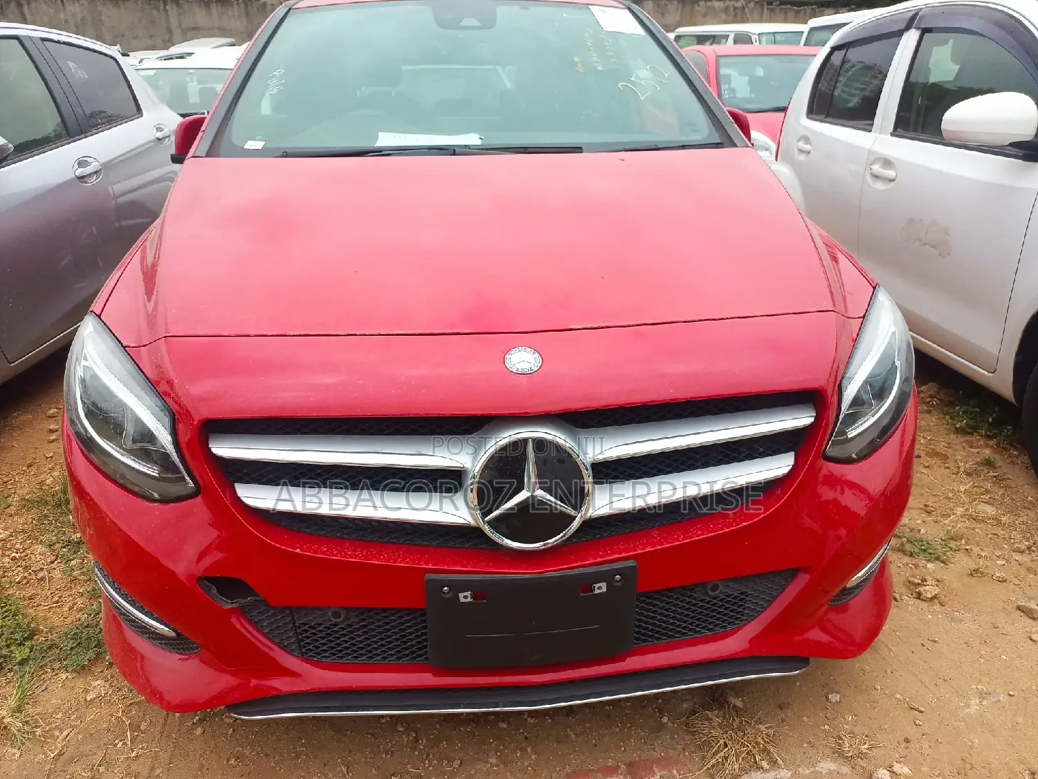 Mercedes-Benz B-Class 2015 Red