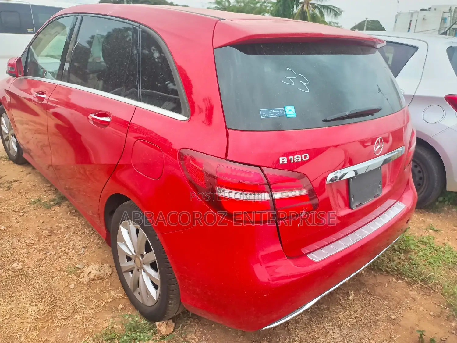 Mercedes-Benz B-Class 2015 Red