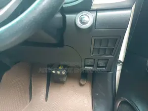 Toyota Hilux WORKMATE 2015 Pearl
