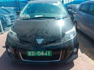 Toyota Estima 2015 Black