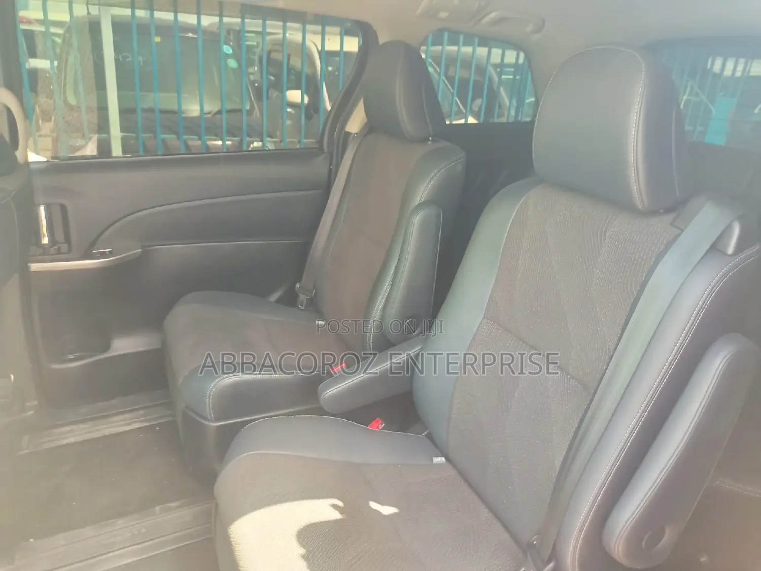 Toyota Estima 2015 Black