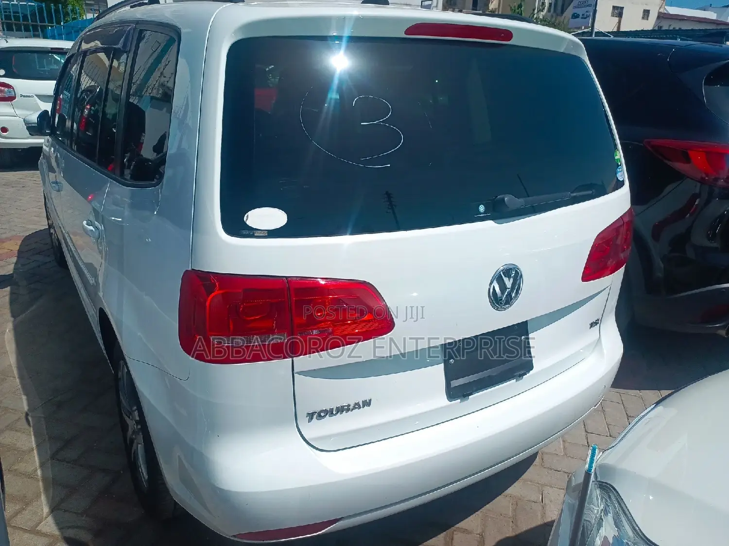 Volkswagen Touran 2015 White