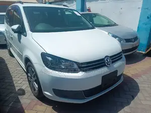 Volkswagen Touran 2015 White